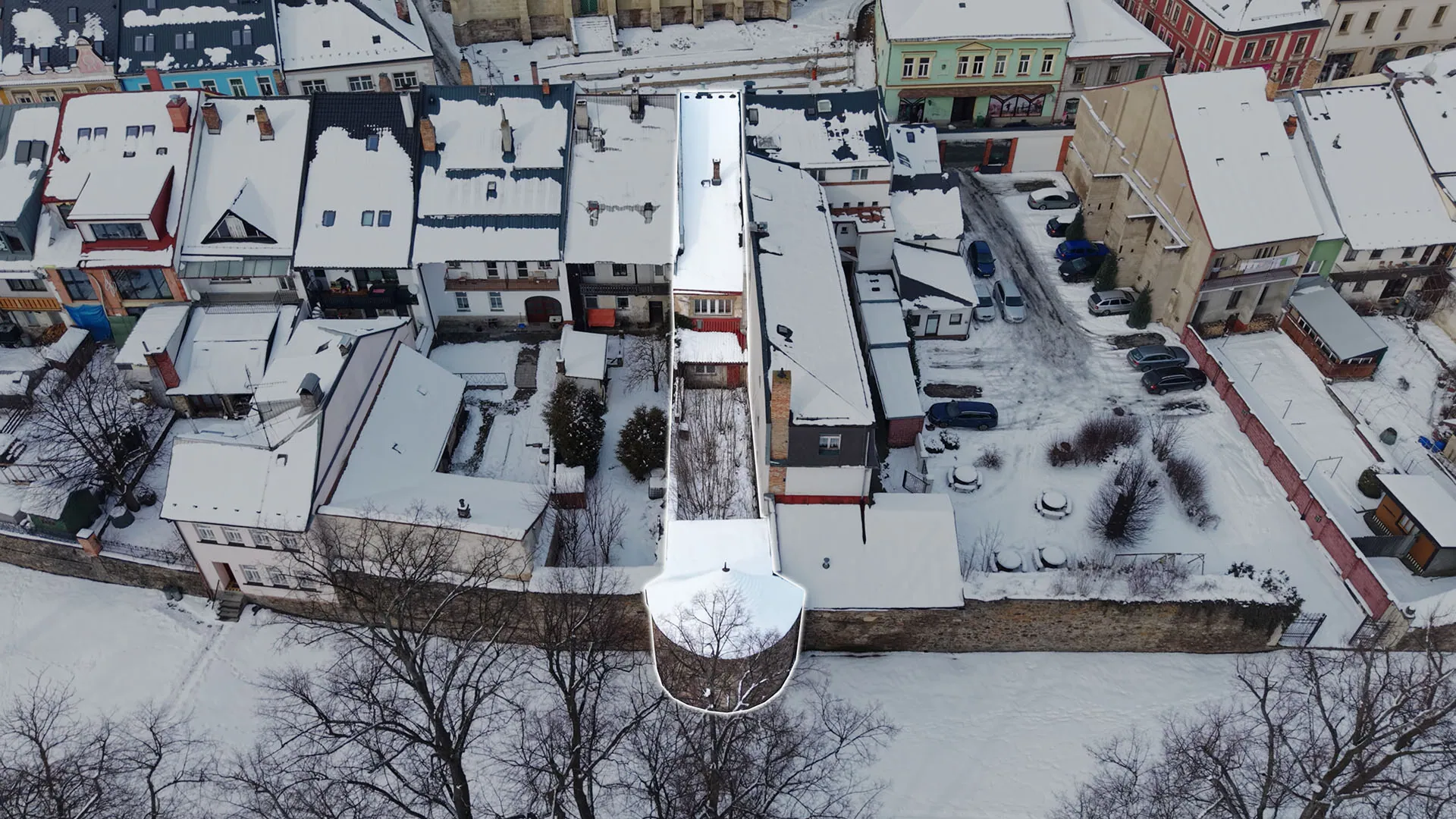 Komerční objekt s obchodními prostory v Poličce – fotografie 2