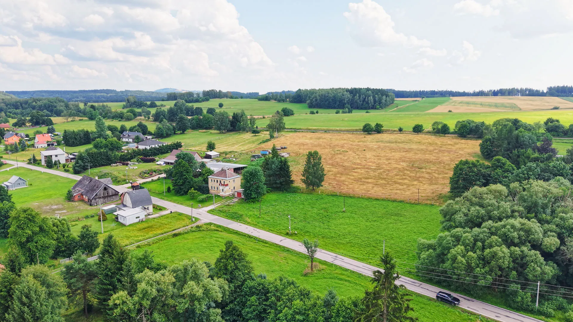 Stavební pozemek v Podkrkonoší – fotografie 4